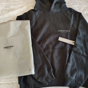 Essentials hoodie FEAR OF GOD size M black  Never worn